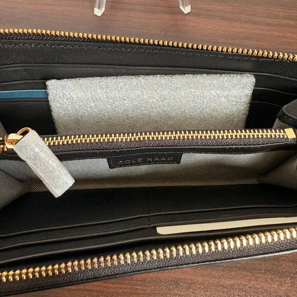 Cole Haan Vartan Continental Wallet Snake Print Zip Around Wallet New - Picture 3 of 7